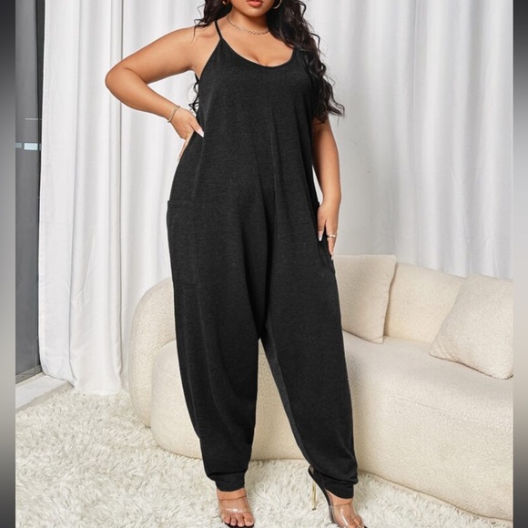 Plus Size Pocket Cami Jumpsuit Black - Picture 4 of 5